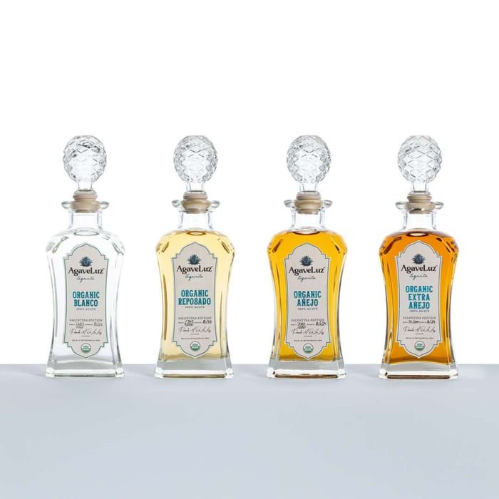 Botellas de tequila Agave Luz