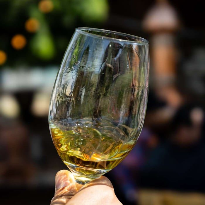 Copa en cata de tequila